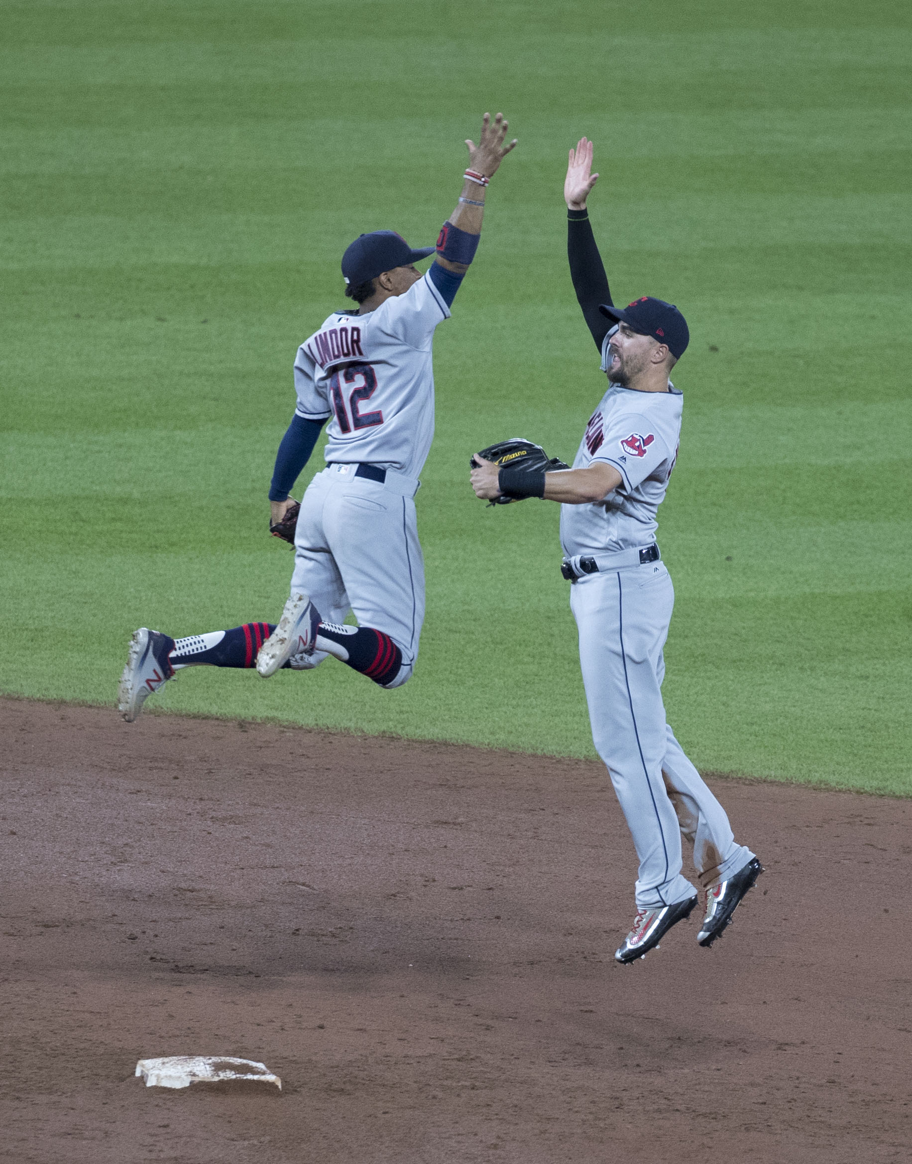 Francisco Lindor, Lonnie Chisenhall